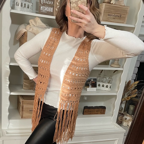 Kori light pink and blue Aztec inspired fringe vest - Picture 6 of 12